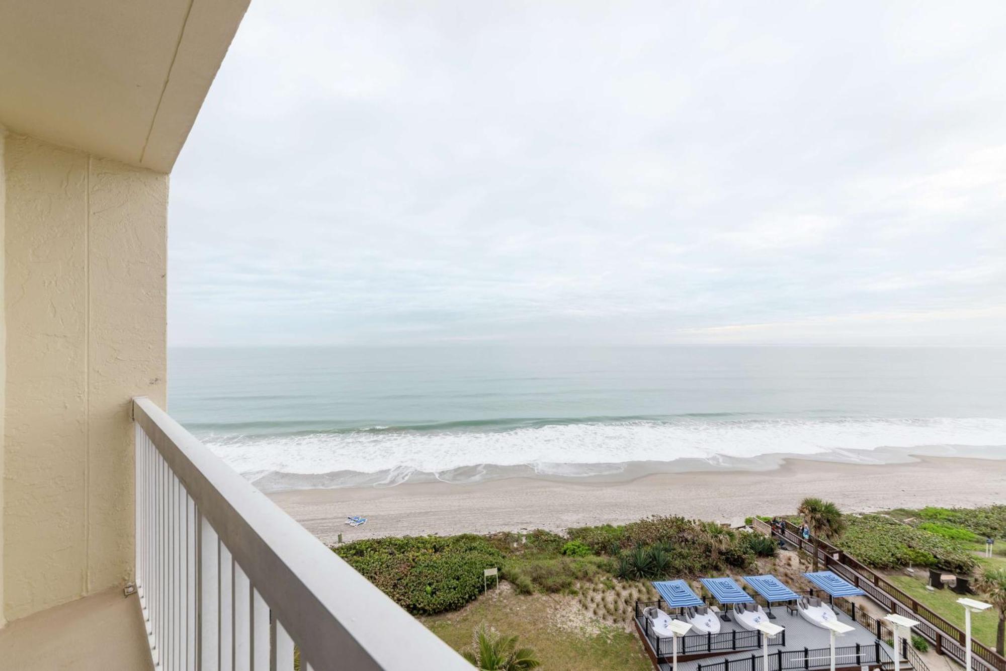 Hilton Melbourne Beach Oceanfront Eksteriør bilde