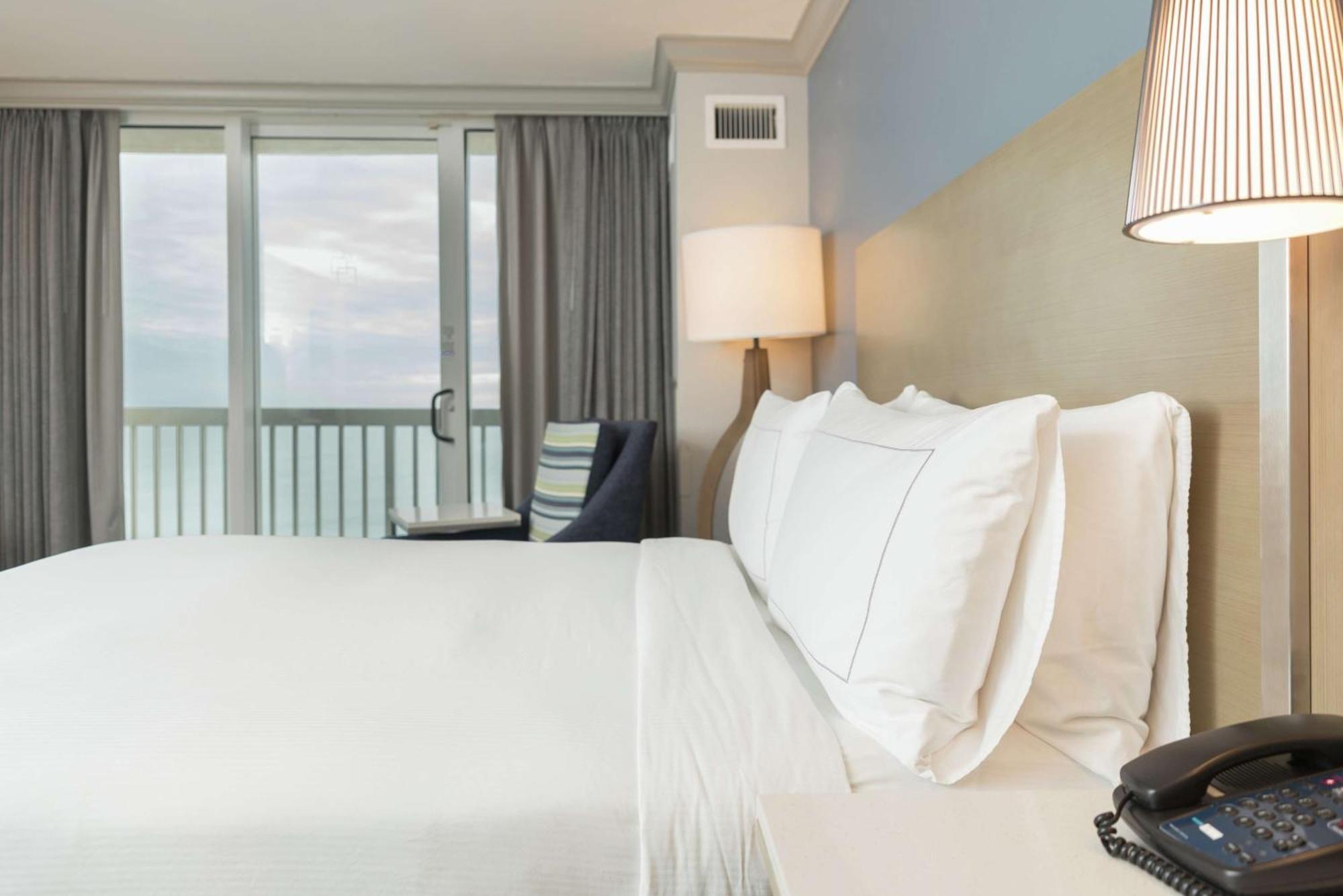 Hilton Melbourne Beach Oceanfront Eksteriør bilde